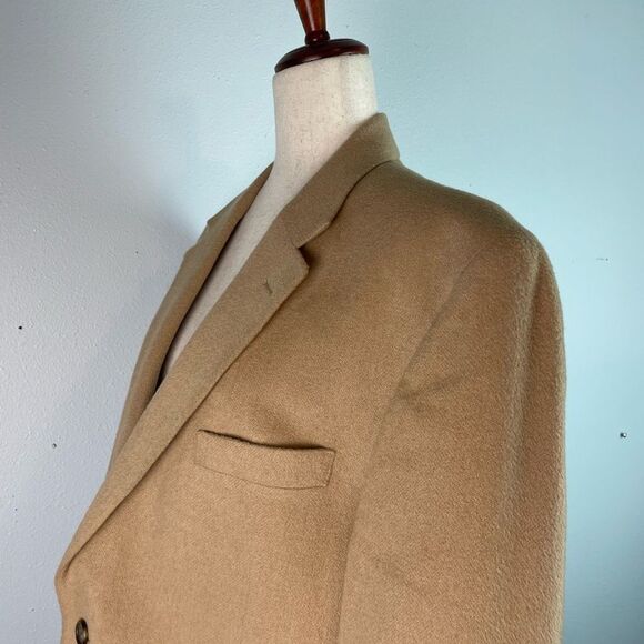 Jos. A. Banks Tan Blazer Size 42R EUC - Picture 4 of 9